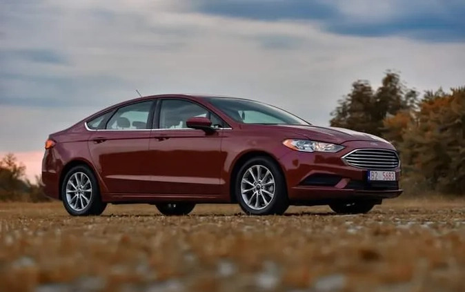 Ford Fusion cena 48900 przebieg: 70000, rok produkcji 2017 z Białystok małe 191